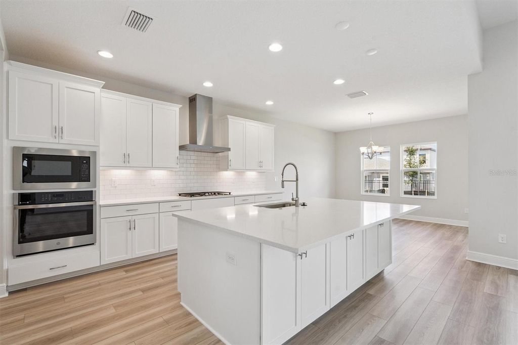 Photo of 5286 Wolf Creek Drive, Apollo Beach, FL 33572 (MLS # TB8417291)