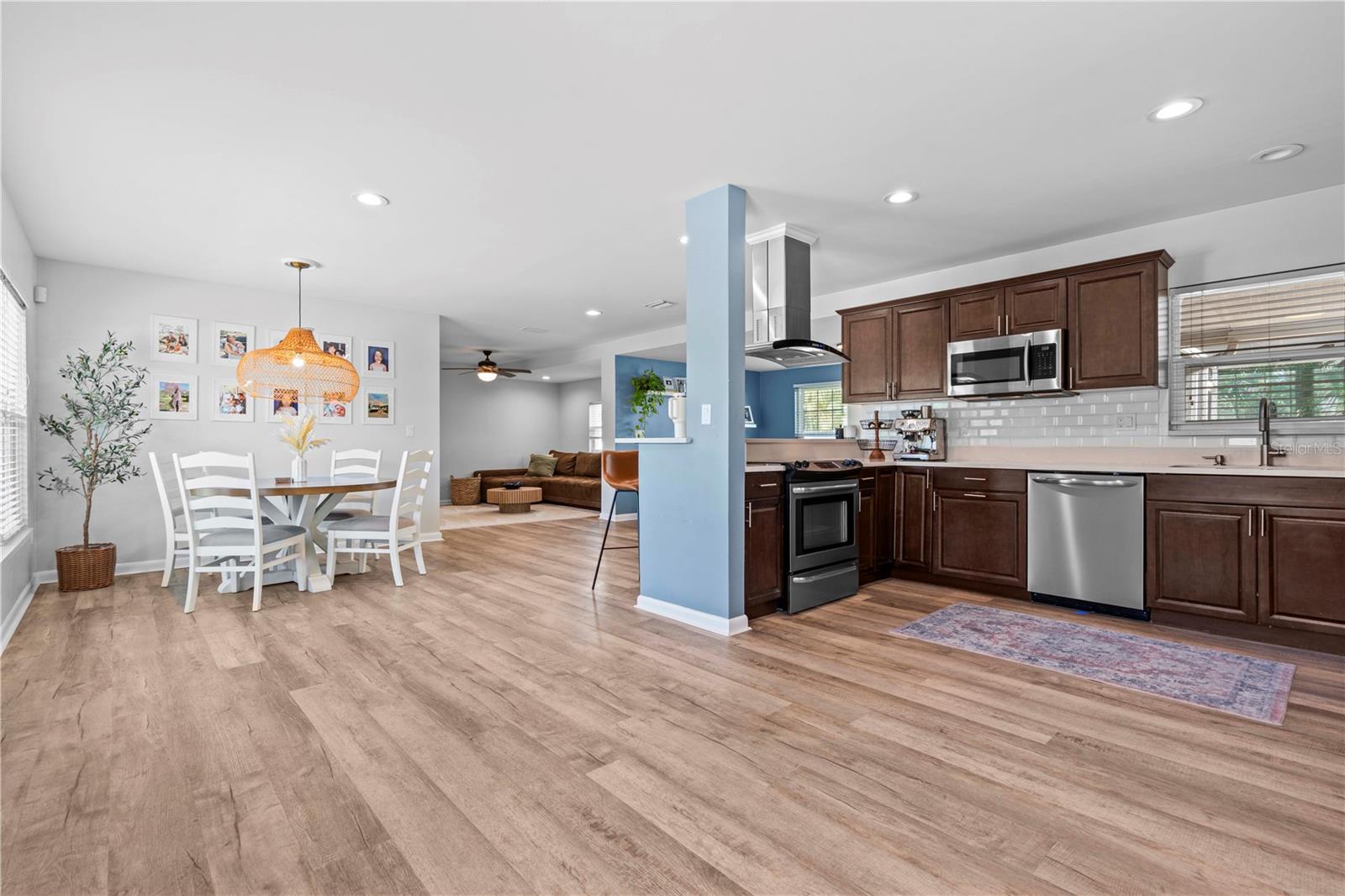 SHIRLEY MANOR SUB - Residential