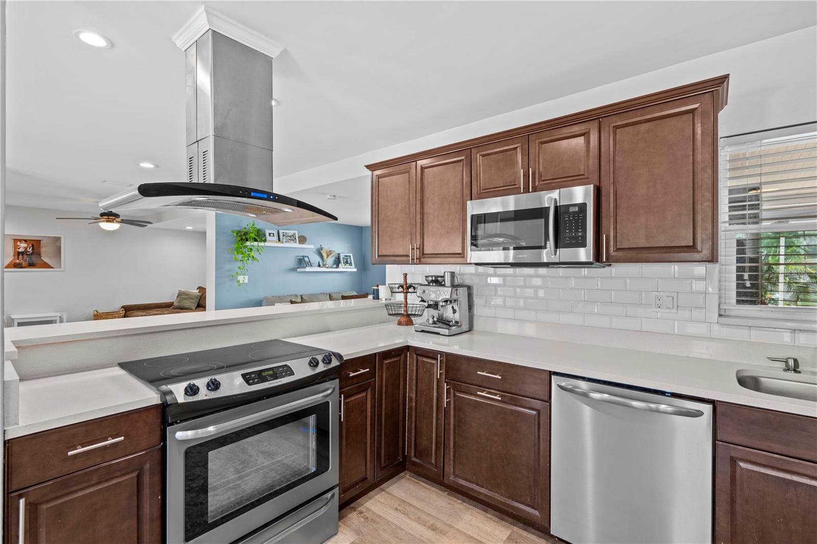 SHIRLEY MANOR SUB - Residential