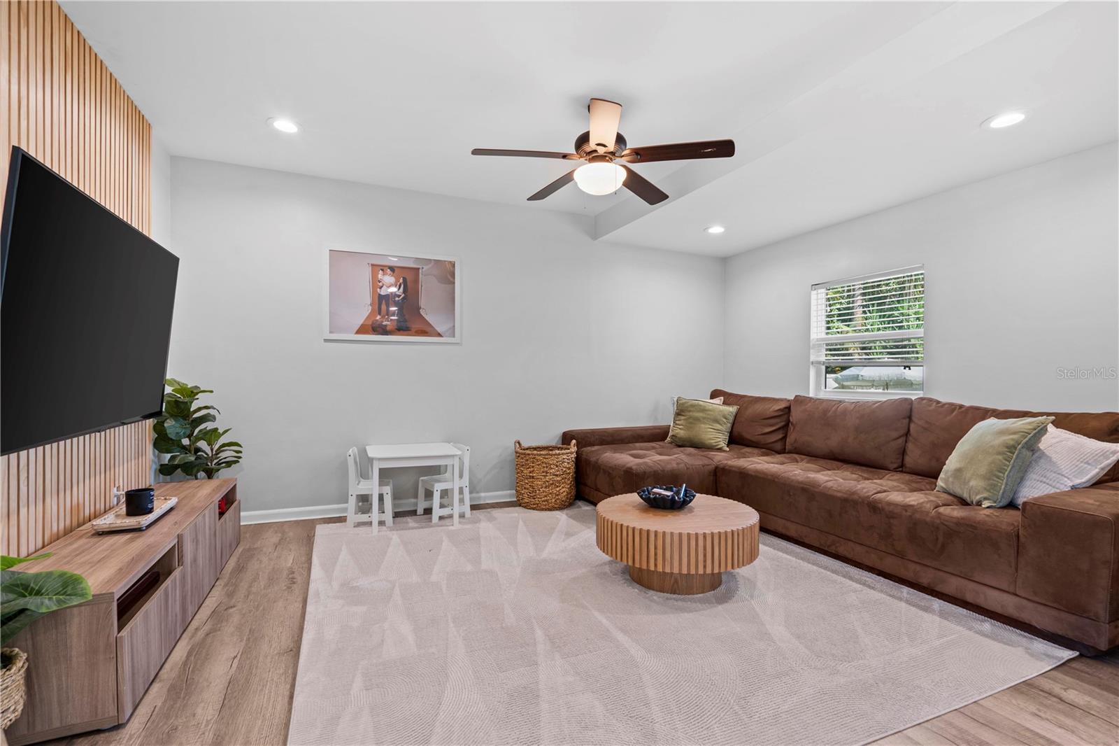 327 SUNNY LANE