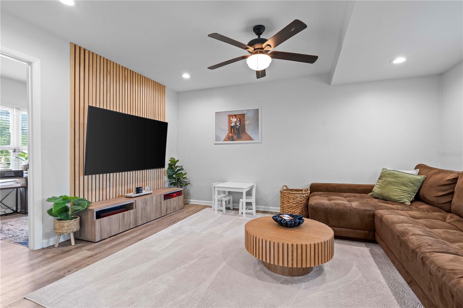 327 SUNNY LANE