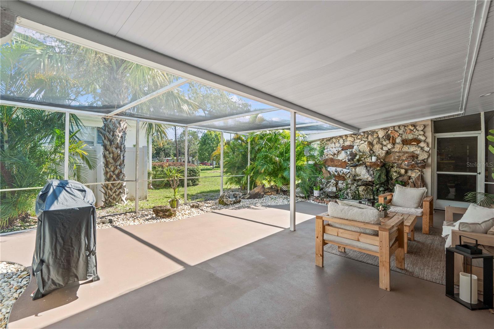 SHIRLEY MANOR SUB - Residential