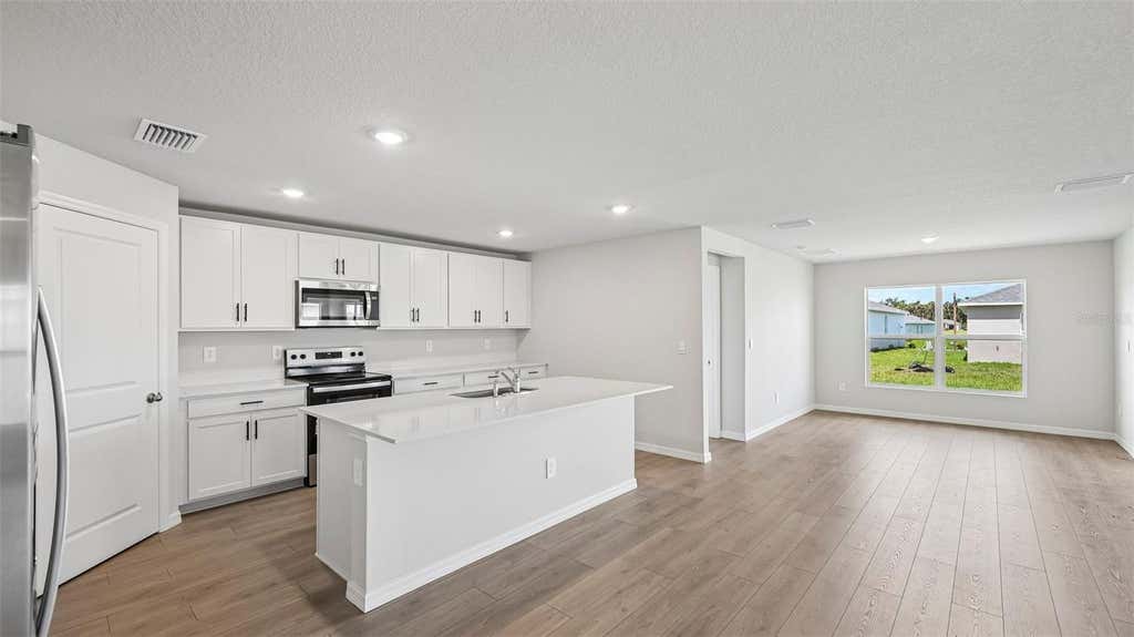 Photo of 13132 Bending Creek Trail, Palmetto, FL 34221 (MLS # A4689823)