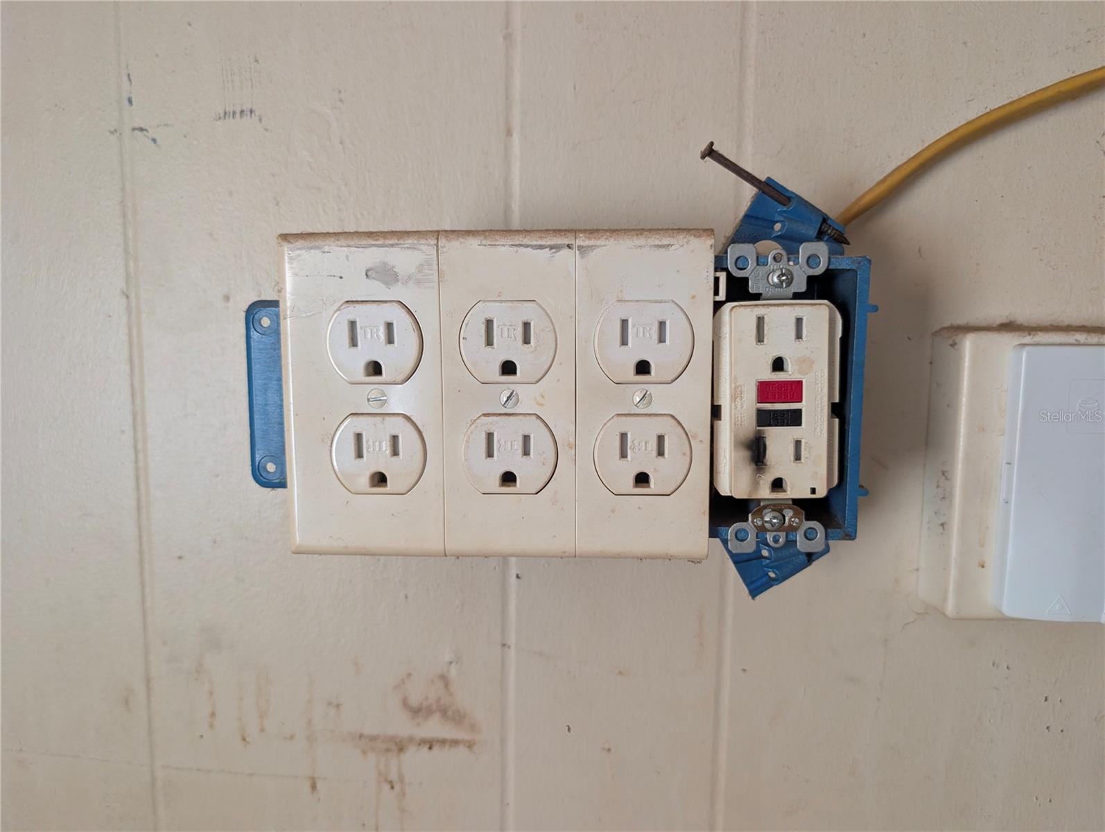 CHRISTMAS PARK FIRST ADD - Residential