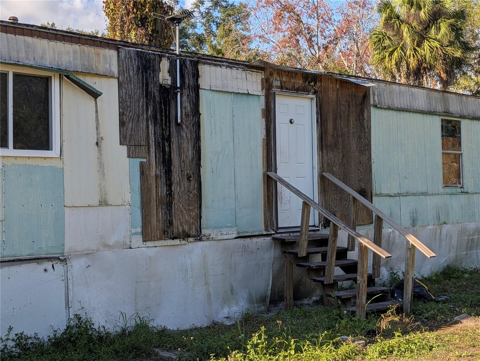 CHRISTMAS PARK FIRST ADD - Residential