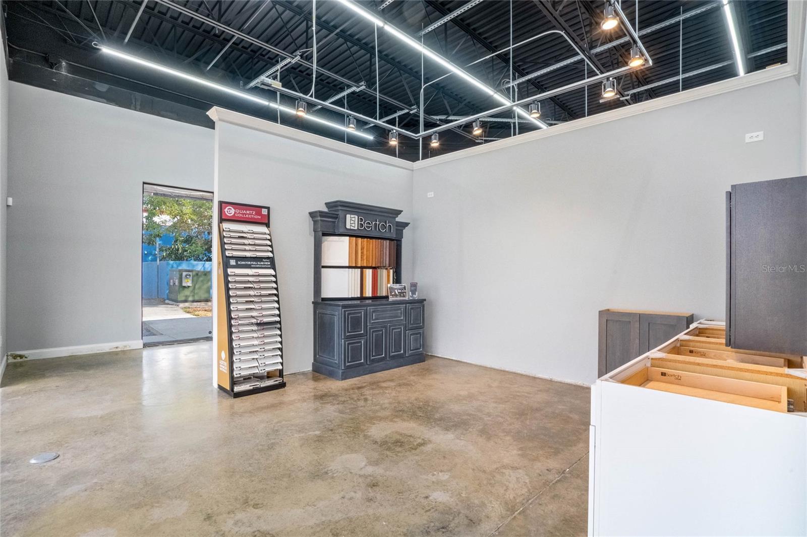 COMMERCIAL VENT REP - Commercial Sale