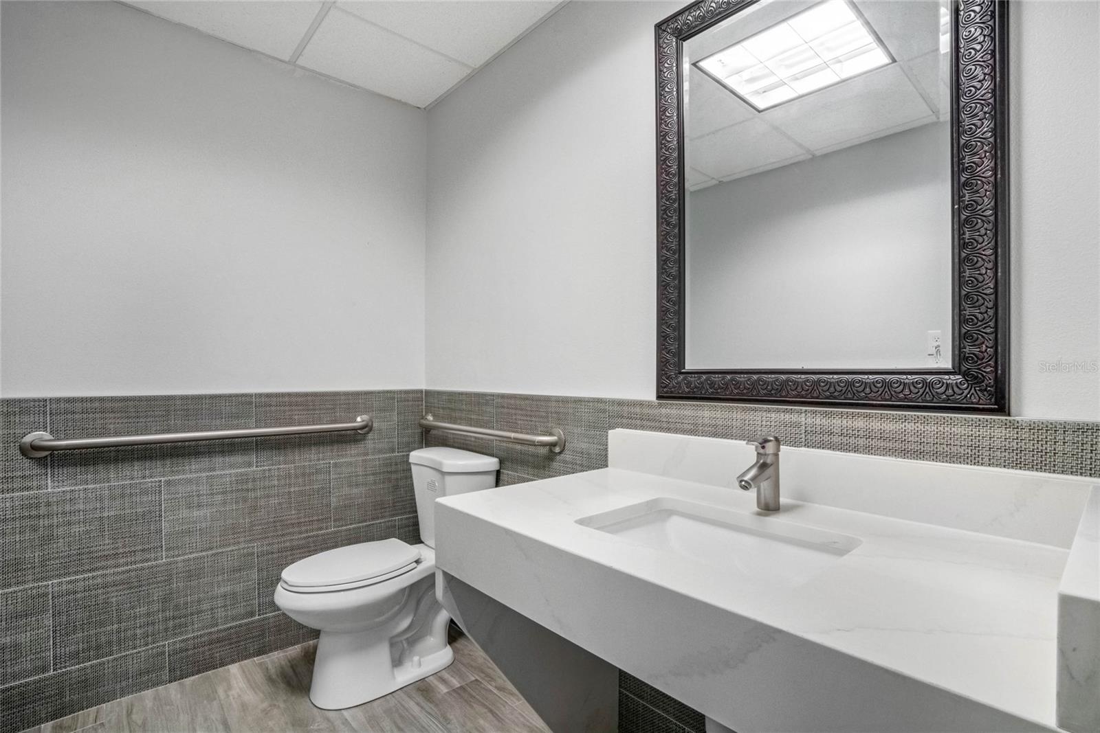 COMMERCIAL VENT REP - Commercial Sale