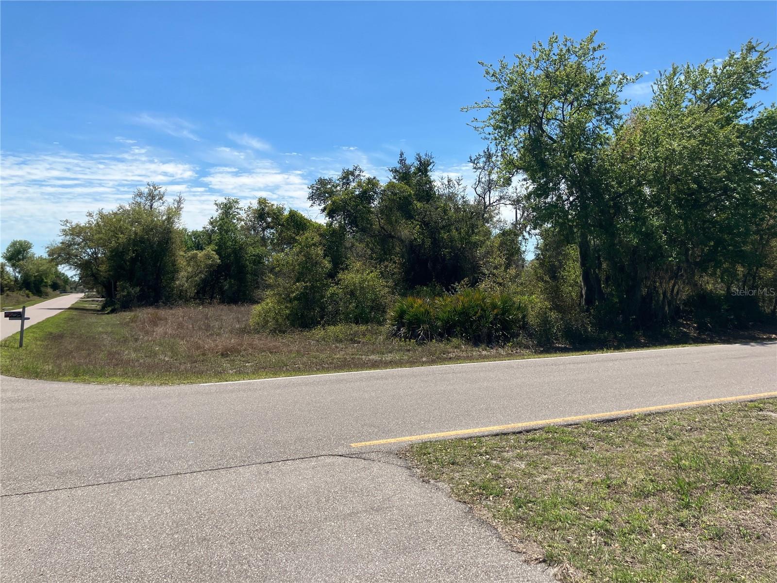 PEACE RIVER SHORES - Land