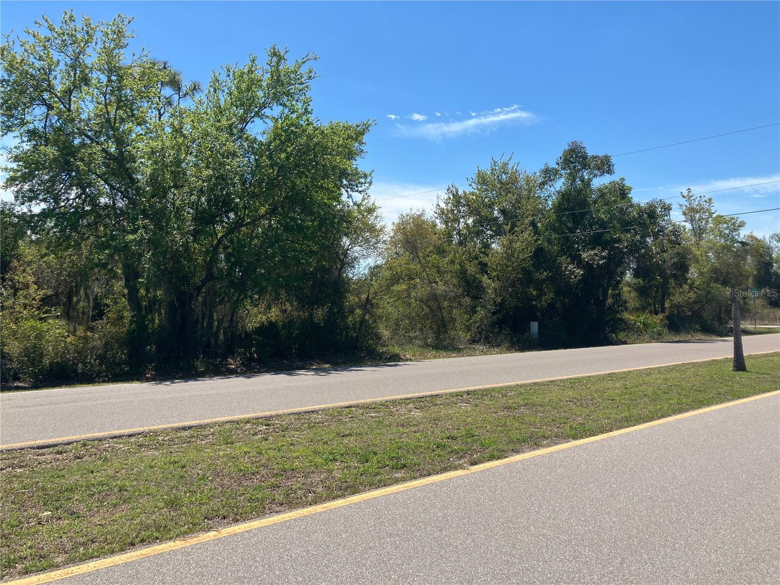 PEACE RIVER SHORES - Land