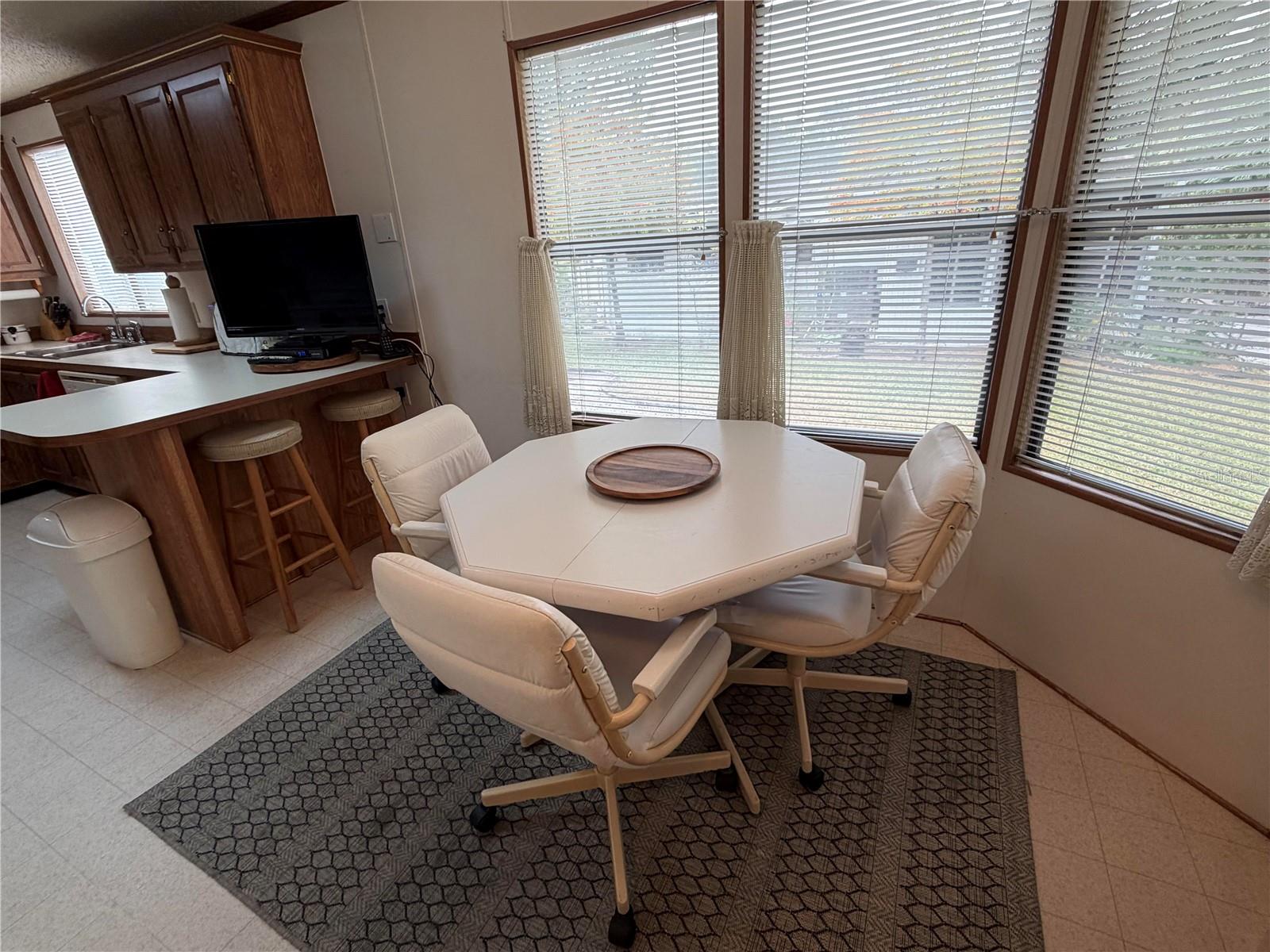 RIDGEWOOD OAKS - Residential