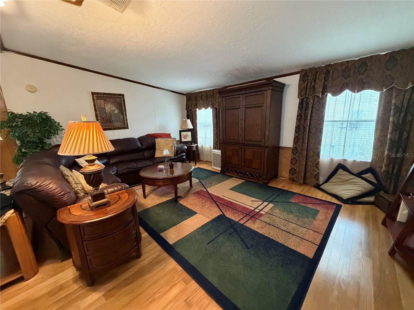 RIDGEWOOD OAKS - Residential