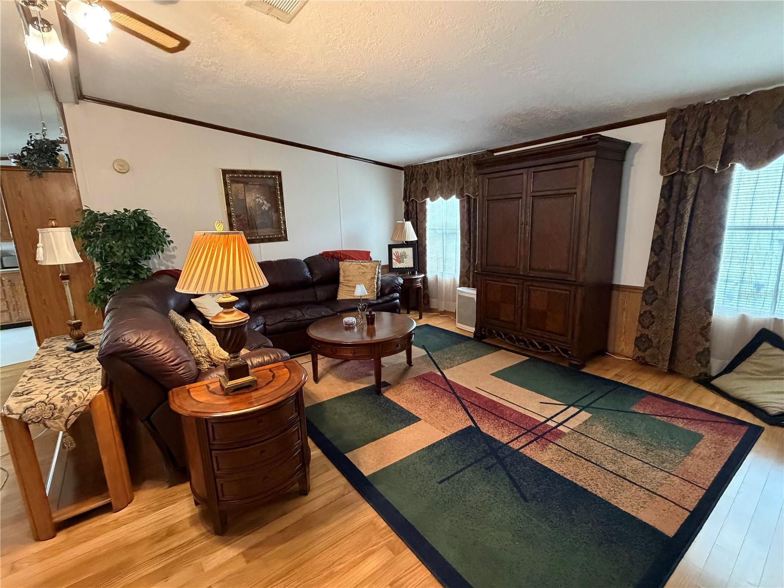 RIDGEWOOD OAKS - Residential