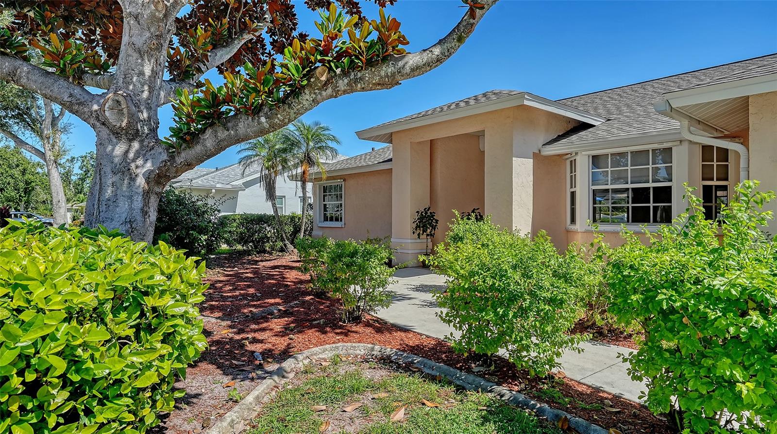 4487 DIAMOND CIRCLE E