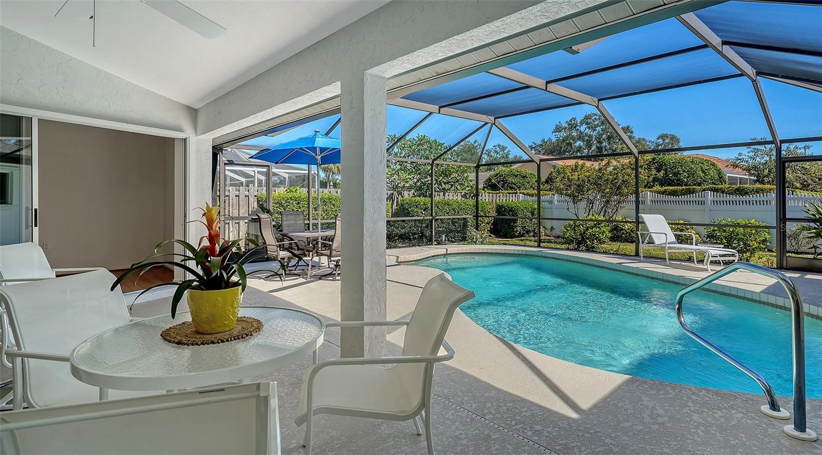 EMERALD GARDENS - Residential