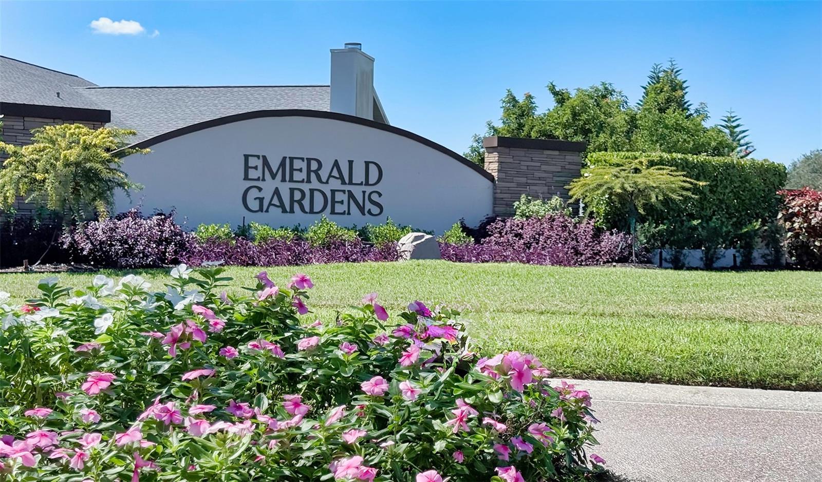 EMERALD GARDENS - Residential