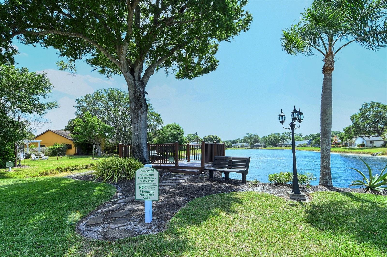 EMERALD GARDENS - Residential