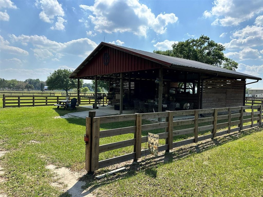 Photo of 18803 Dorman Road, Lithia, FL 33547 (MLS # TB8403346)