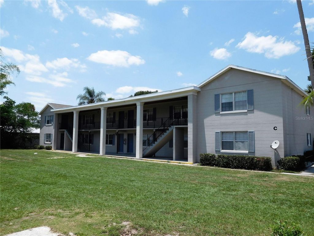 Photo of 302 S Spring Garden Avenue #B09, Deland, FL 32720 (MLS # O6391786)