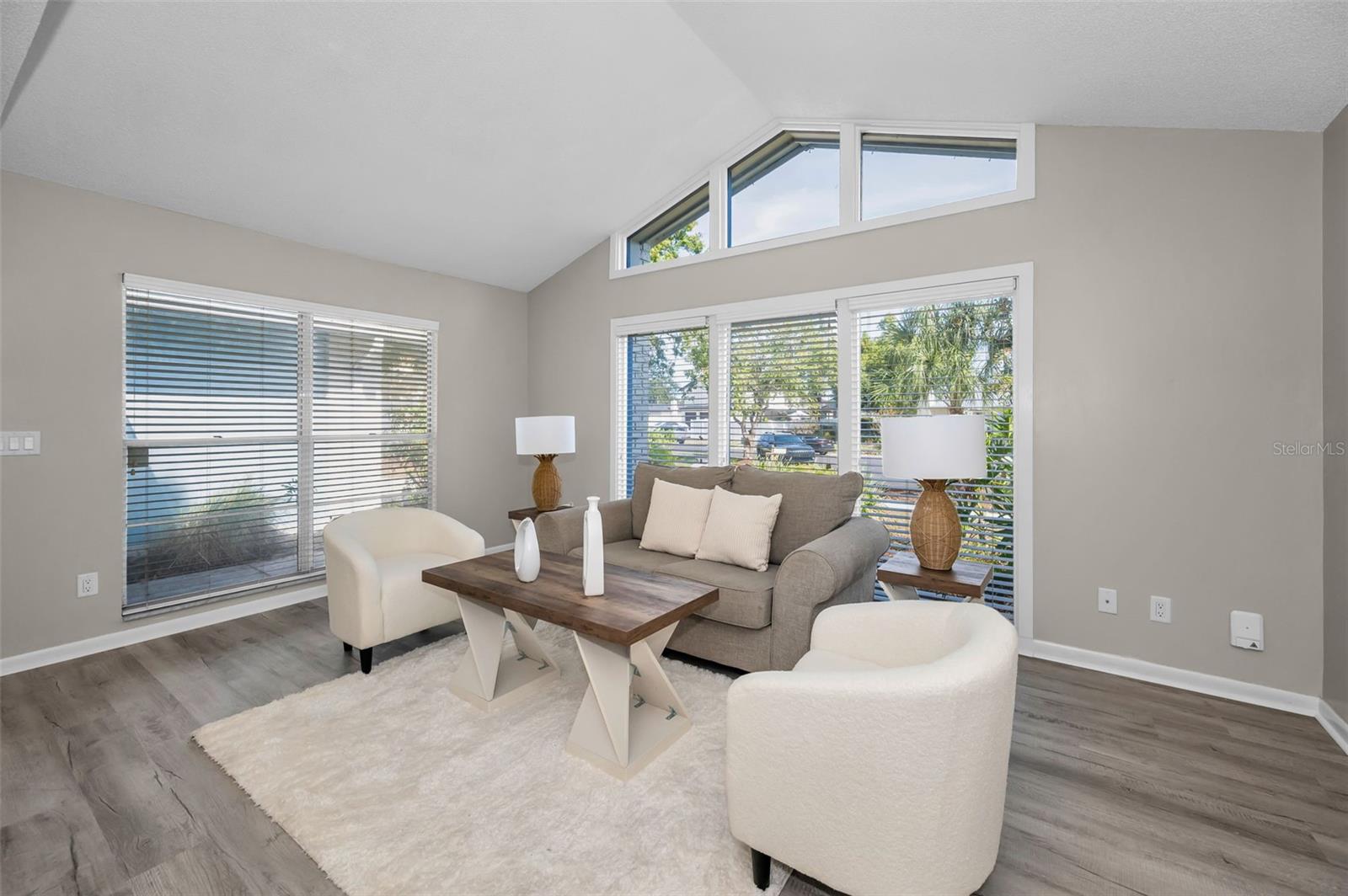 TOWNN COUNTRY PARK SEC 9 UN 06 - Residential