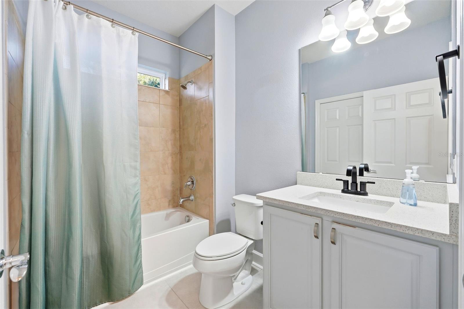 VILLAGEWALK/LK NONAD - Residential Lease