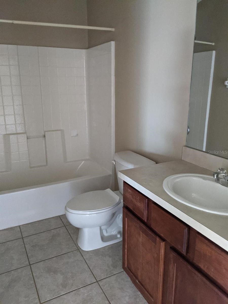 SADDLE CREEK MANOR - Residential Lease