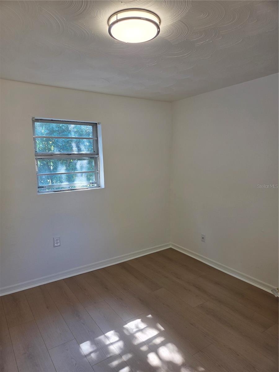 LYNWOOD PARK - Residential