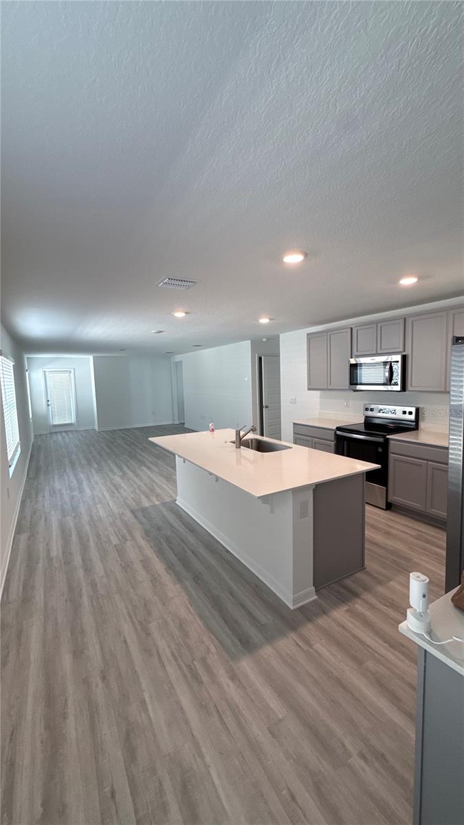 LAKE DEER ESTATES - Residential Lease