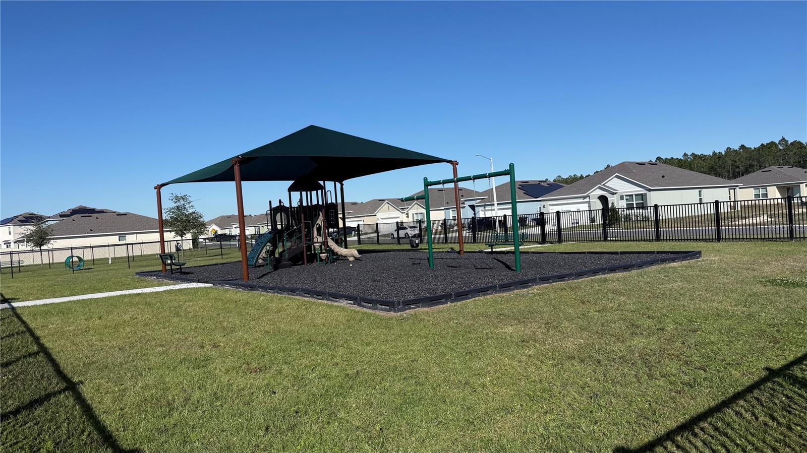 LAKE DEER ESTATES - Residential Lease