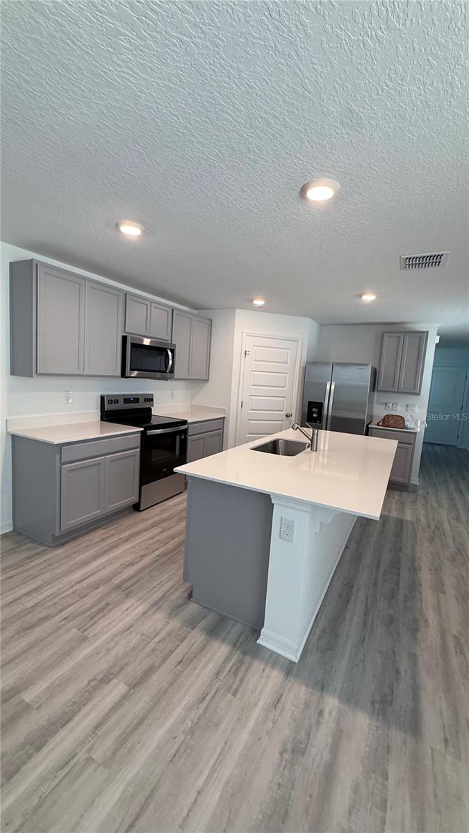 LAKE DEER ESTATES - Residential Lease