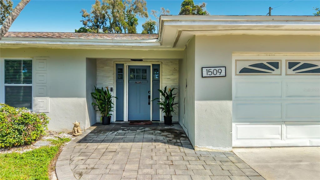 Photo of 1509 Barbara Avenue, Clearwater, FL 33755 (MLS # TB8558498)