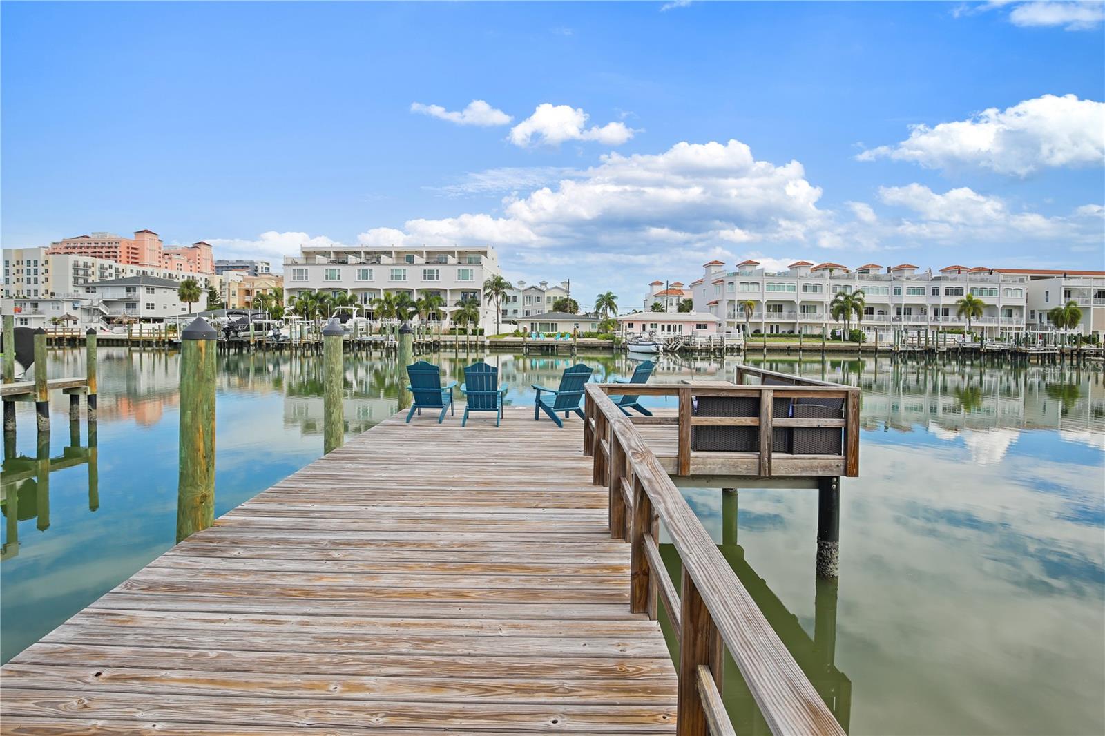 136 BAYSIDE DRIVE