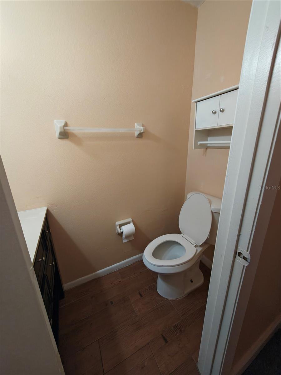 WINDSOR WALK - Residential Lease