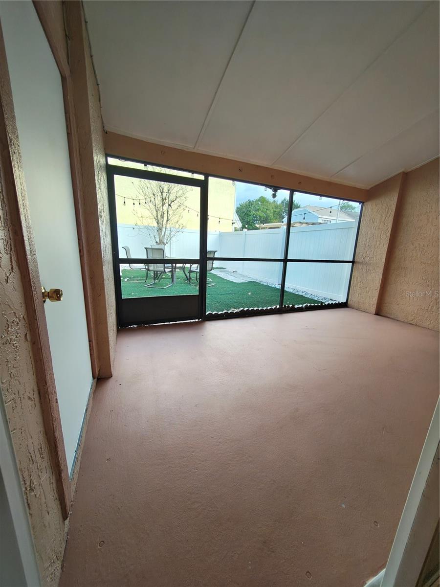 WINDSOR WALK - Residential Lease