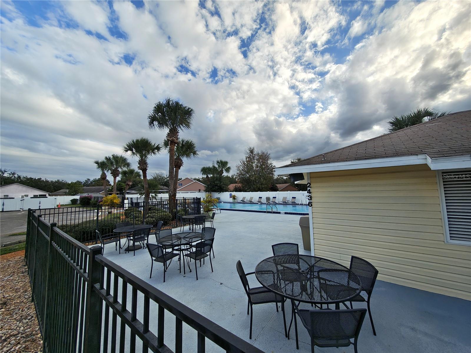 WINDSOR WALK - Residential Lease