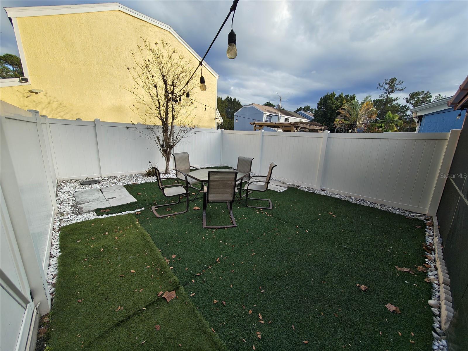 WINDSOR WALK - Residential Lease