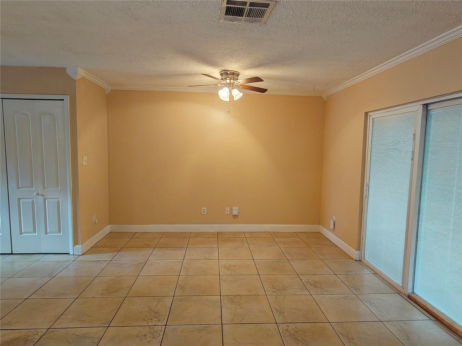 WINDSOR WALK - Residential Lease