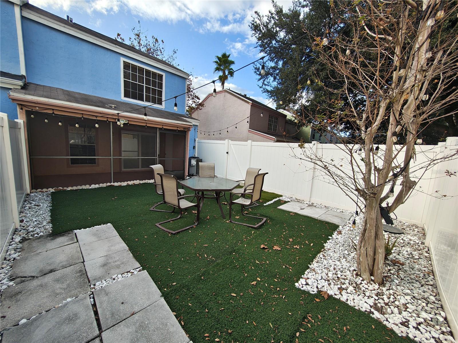 WINDSOR WALK - Residential Lease