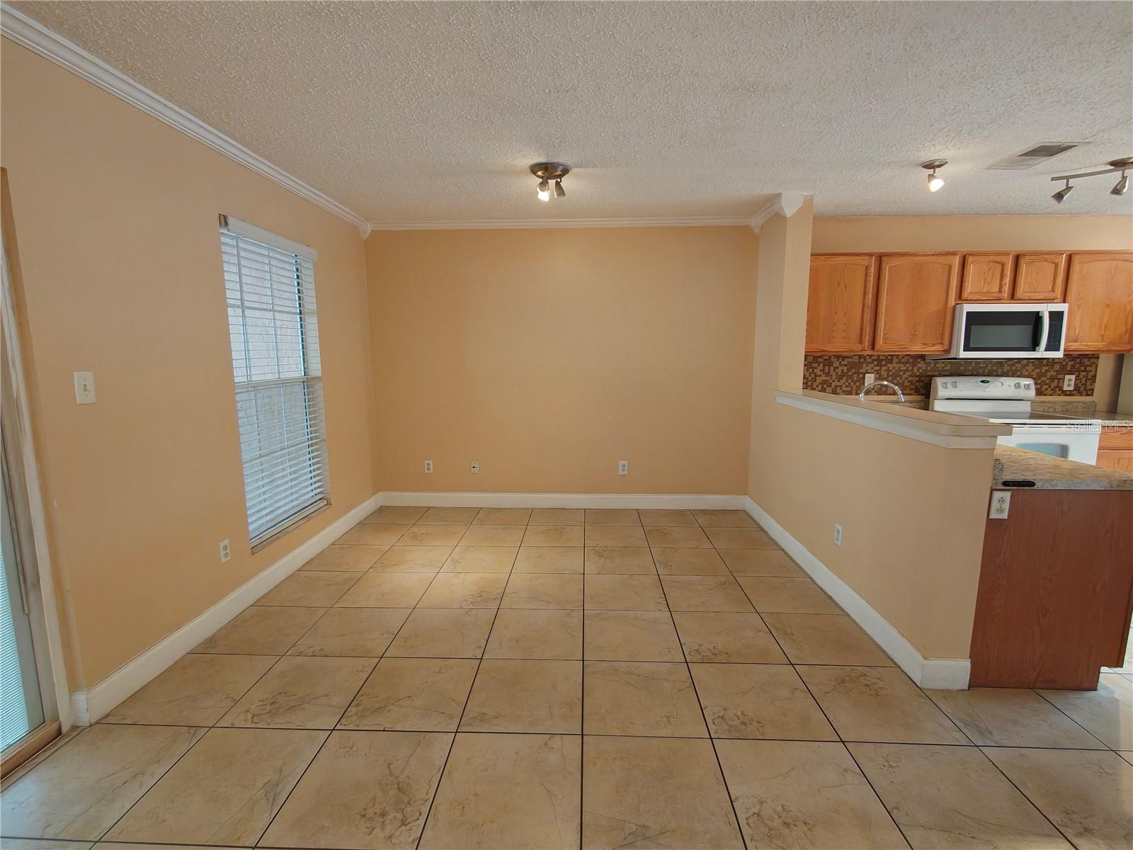 WINDSOR WALK - Residential Lease