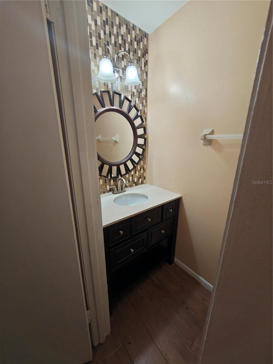 WINDSOR WALK - Residential Lease