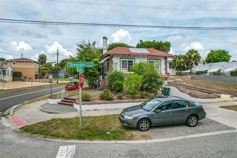 A home in DAYTONA BEACH