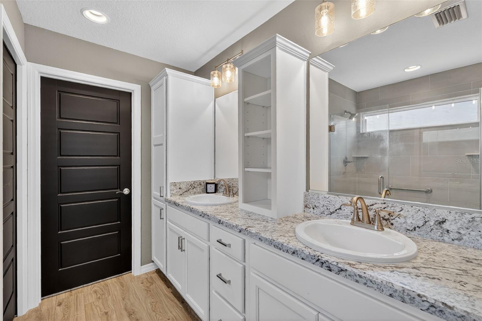 VILLAGES/SOUTHERN OAKS UN 103 - Residential