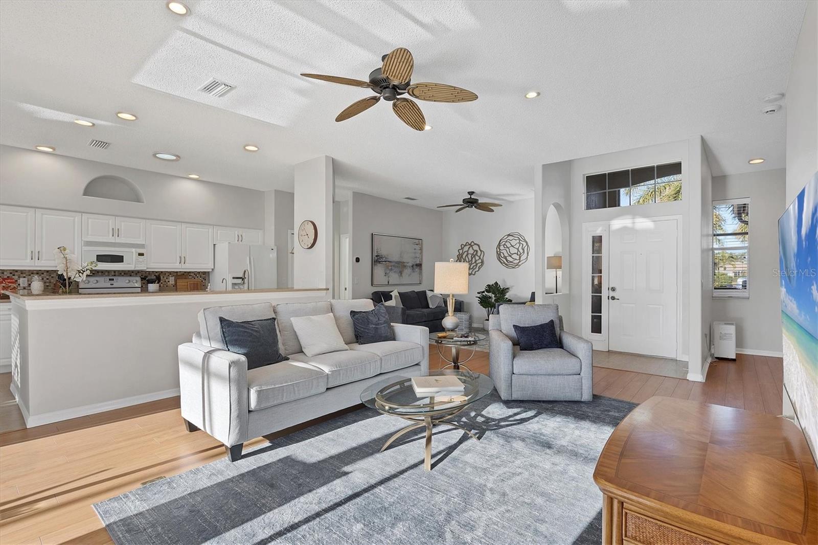 STONEYBROOK GOLF & COUNTRY CLUB - Residential Lease