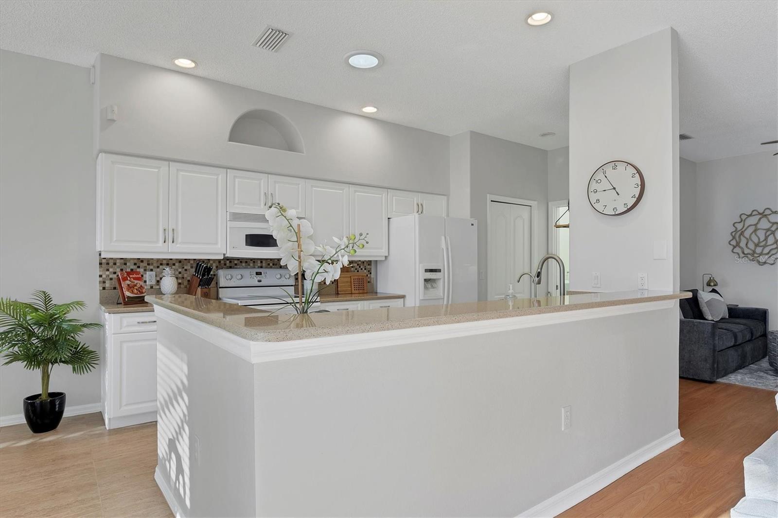 STONEYBROOK GOLF & COUNTRY CLUB - Residential Lease