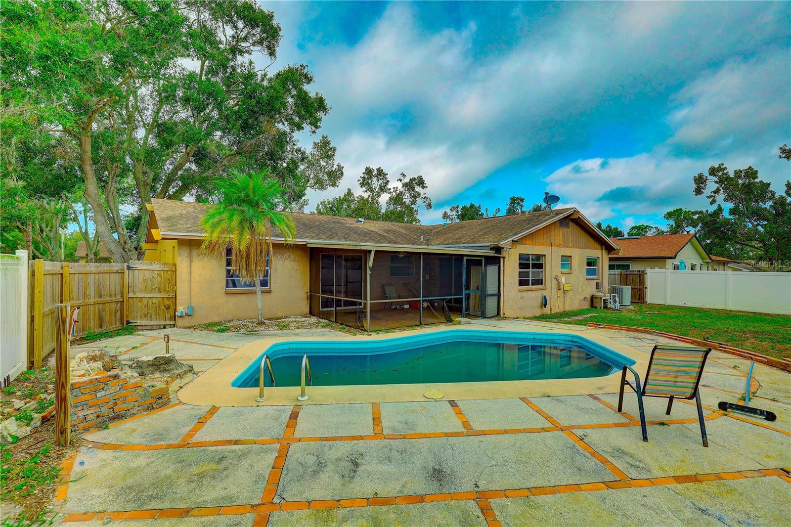 WILSHIRE ESTATES - Residential