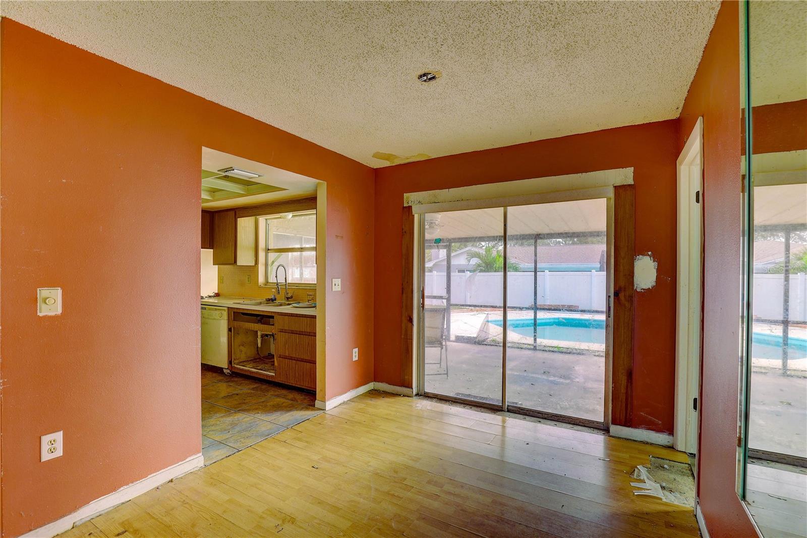 WILSHIRE ESTATES - Residential