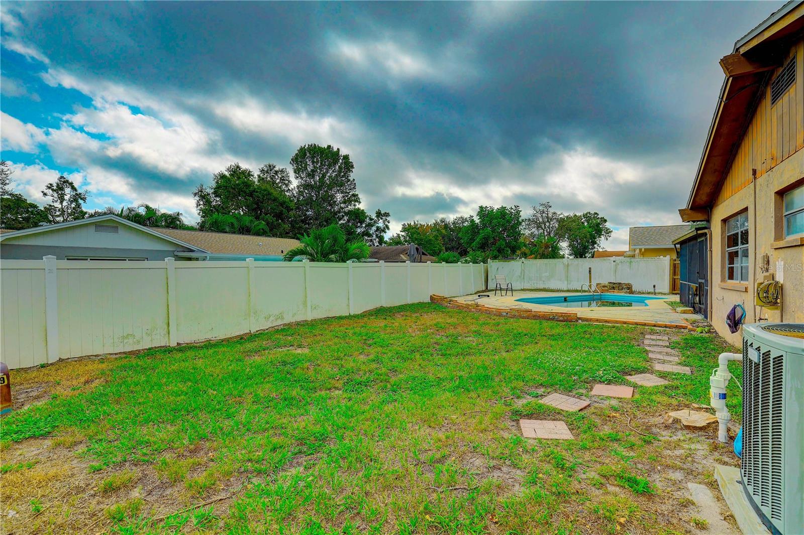 WILSHIRE ESTATES - Residential