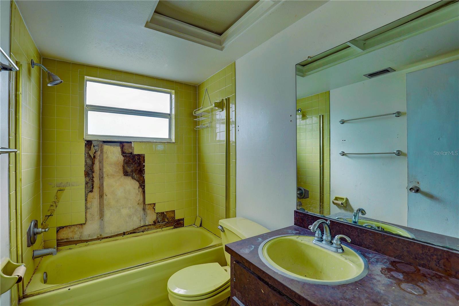 WILSHIRE ESTATES - Residential