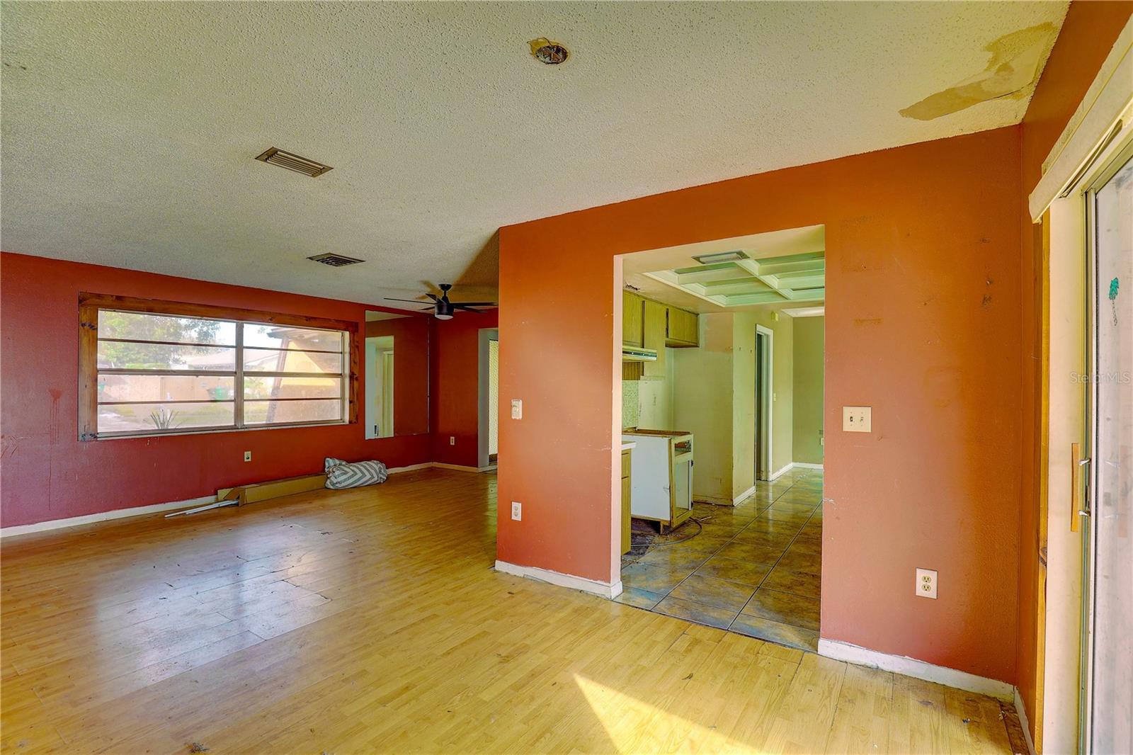 WILSHIRE ESTATES - Residential