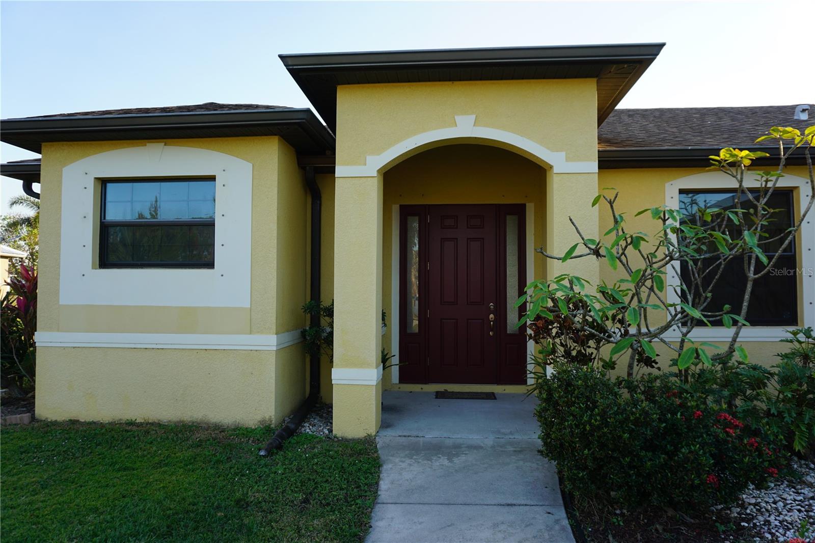 25115 ESMERALDA COURT