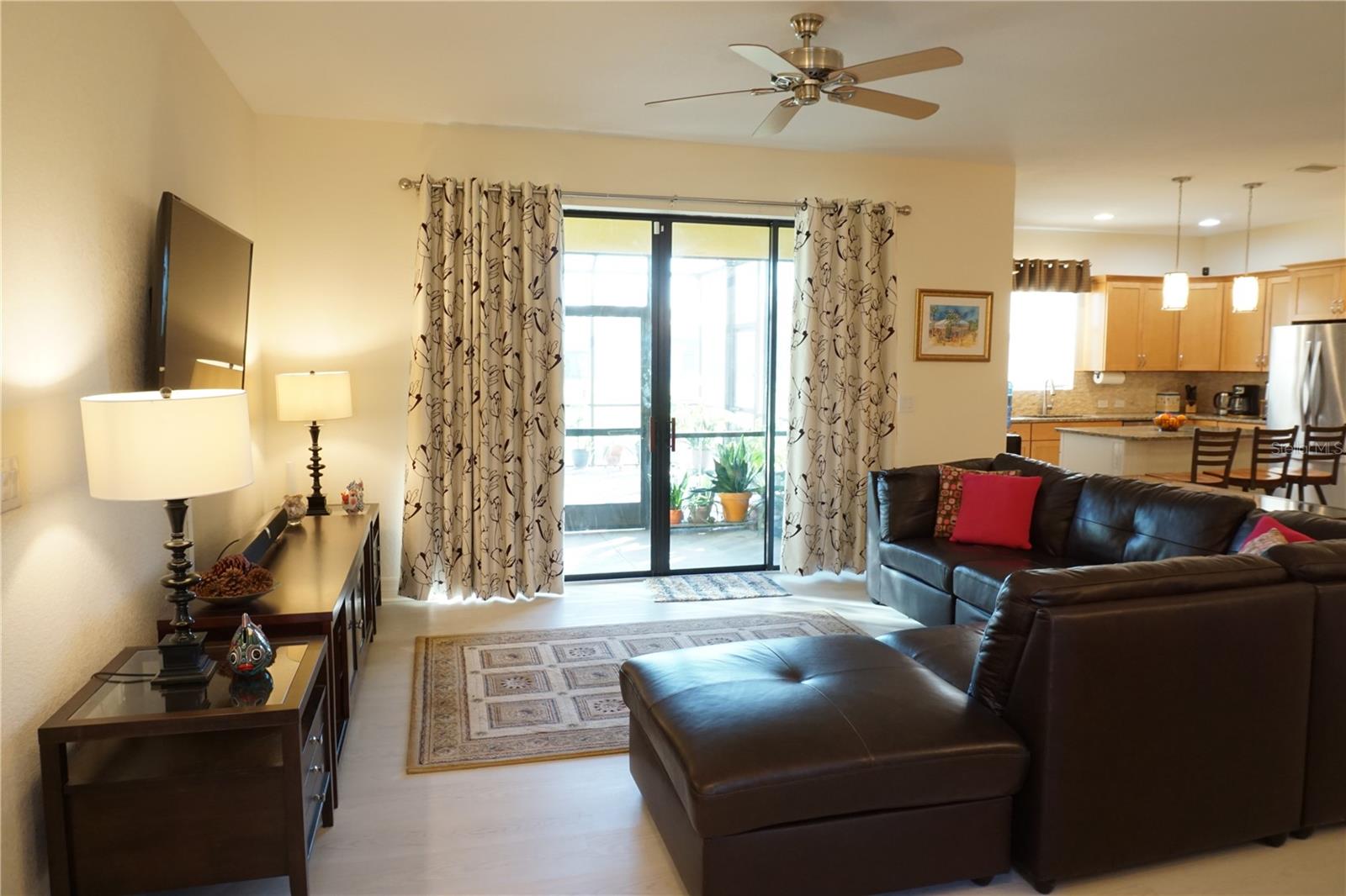 25115 ESMERALDA COURT